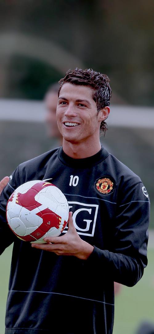 斯洛特：萨拉赫有权不满但不该向媒体说 俱乐部需要做出处理（斯洛特：理解萨拉赫不满，但不应对媒体发声，俱乐部需作出处理）