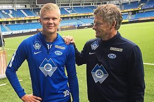 凯尔：恩梅加冬窗离队的可能性？我们冬窗不打算放走好球员（凯尔谈恩梅加冬窗去留：冬窗不会放走优秀球员）