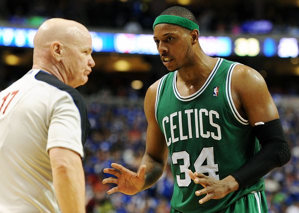 利物浦乱了！外媒：斯洛特将下课，萨拉赫会去沙特，范戴克施压（利物浦风波四起：外媒称斯洛特帅位不稳，萨拉赫或赴沙特，范戴克施压）