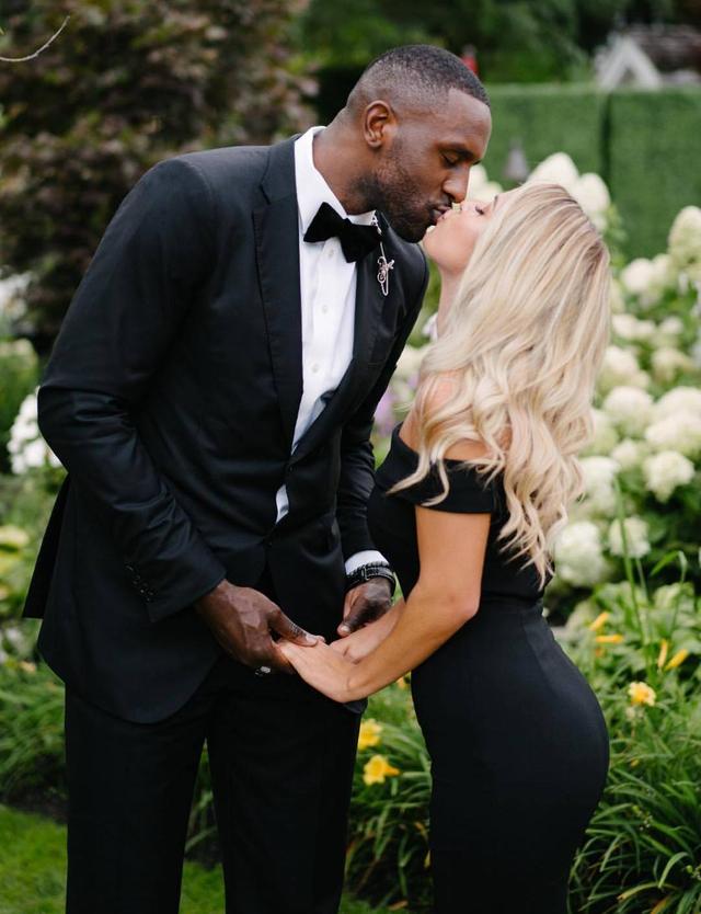 太阳报走访出售原味球衣公司的仓库：汗臭味强烈却不令人反感（太阳报探访售卖原味球衣的仓库：汗味浓重但不刺鼻）