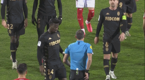 全队为他让出最佳出手机会