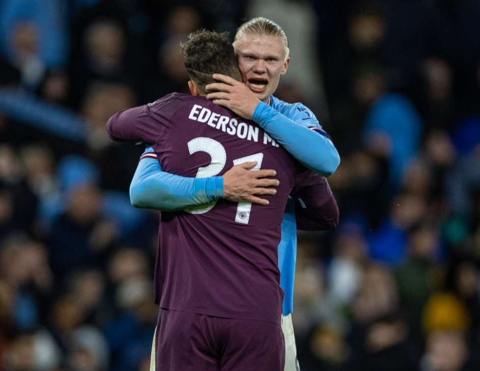 国足名将创业认准一条路：放弃功利 老实学日本（国足名将创业定一路线：摒弃功利，踏实向日本取经）