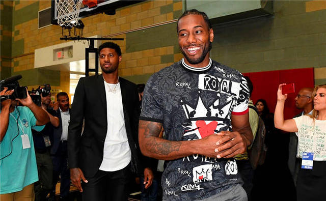 朱利亚诺：不认为自己跻身西甲优秀球员行列，我仍在努力成长（朱利亚诺：我还不是西甲顶尖球员，仍在不断提升）