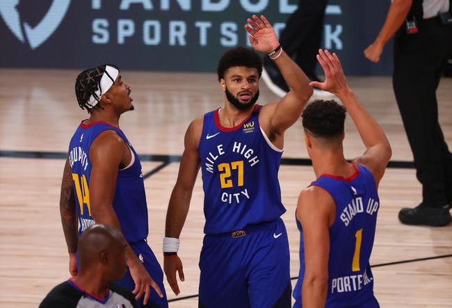 皇马这个时候放阿隆索，不就是放给利物浦的吗[do...（皇马此时放走阿隆索，不就等于拱手让给利物浦？）