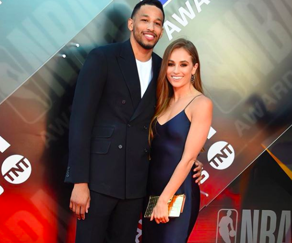 客战那不勒斯替补登场，科斯蒂奇达成尤文生涯100场里程碑（客场对阵那不勒斯，科斯蒂奇替补亮相迎来尤文第100场）